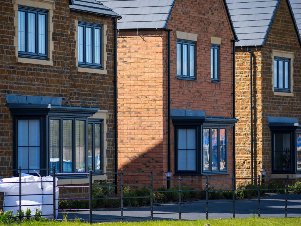 Engineering Excellence. 60‑Unit Flagship Scheme in Surrey