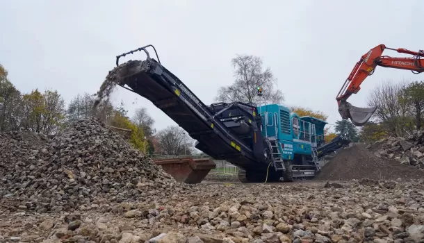 Clearing the Way for Regeneration. 4-Storey Demolition in Bristol